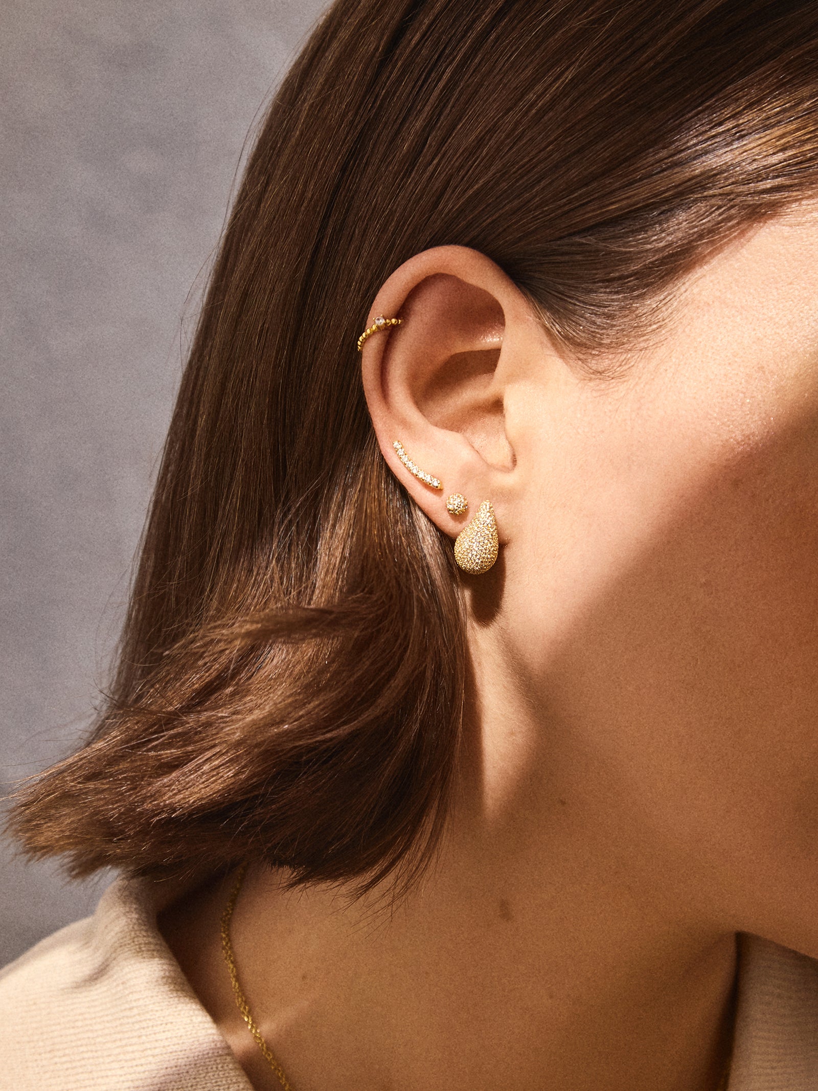 Ella 18K Gold Earrings - Image 4