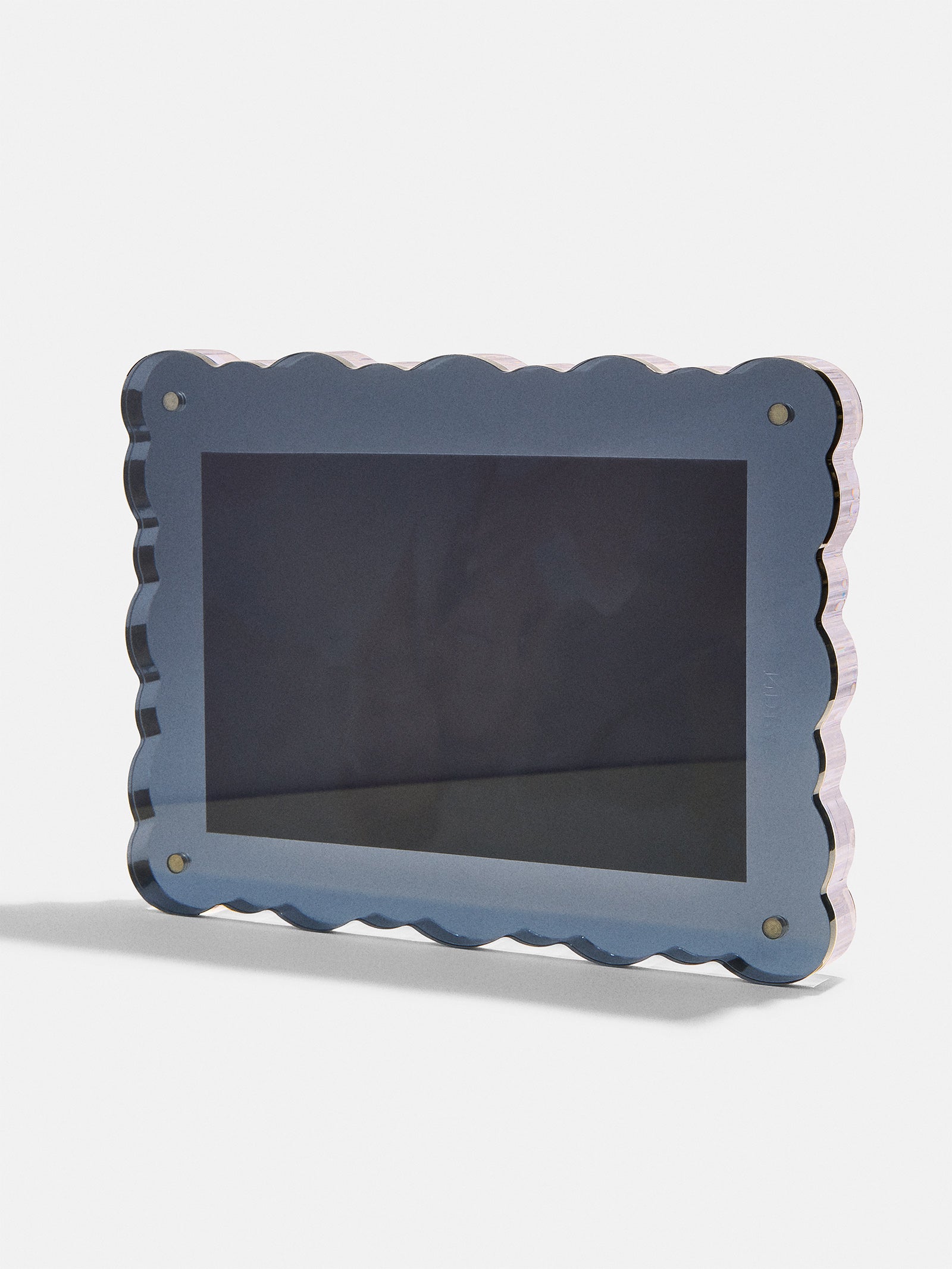 Picture Perfect Horizontal Acrylic Frame - Scalloped Shape - Image 13