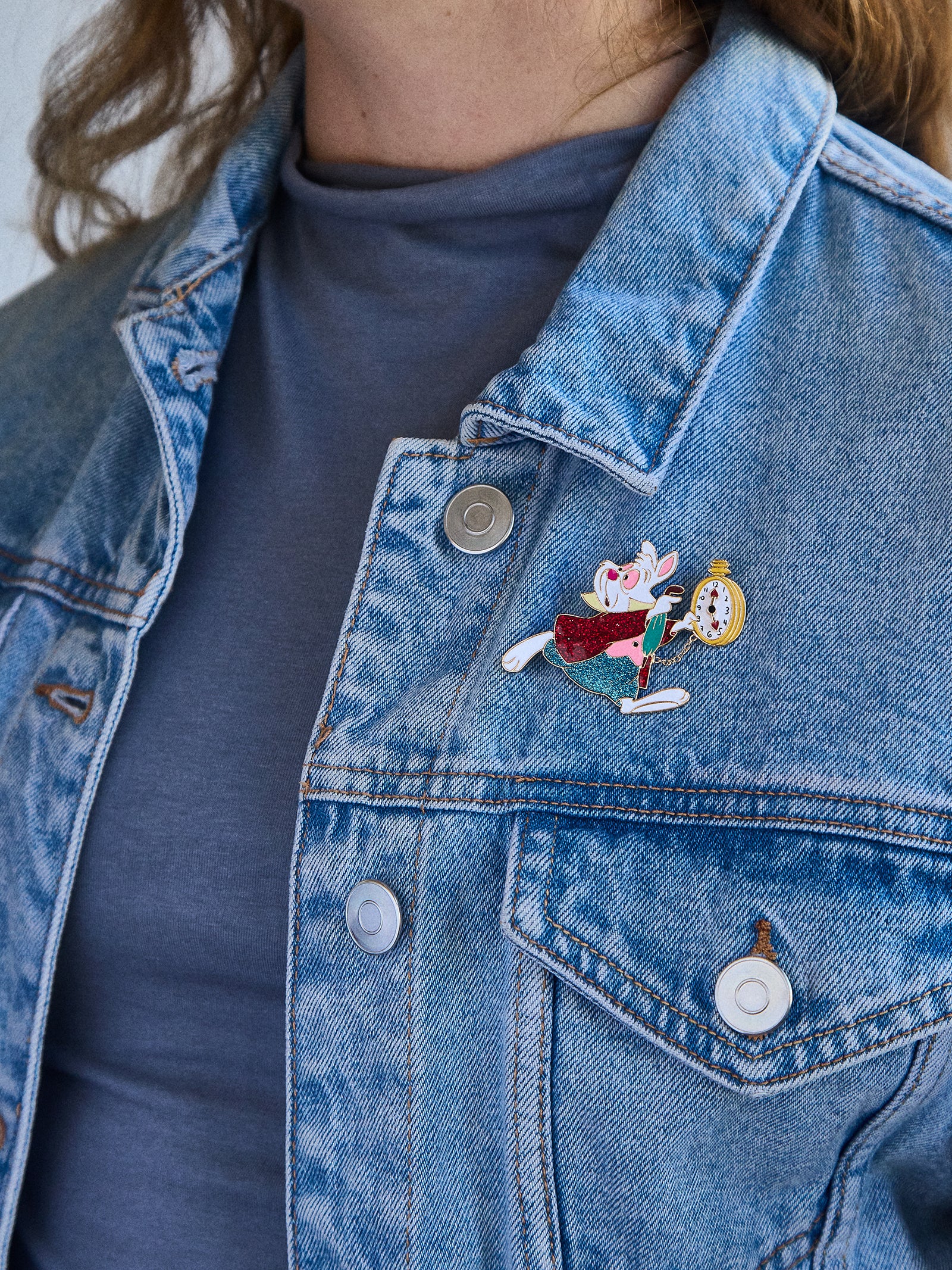 Disney White Rabbit Pin - White Rabbit - Image 2