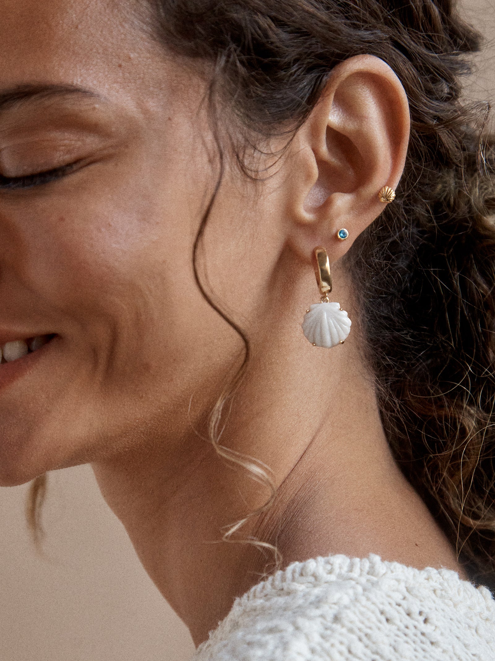 Genevieve Seashell Earrings - Gold/White - Image 2