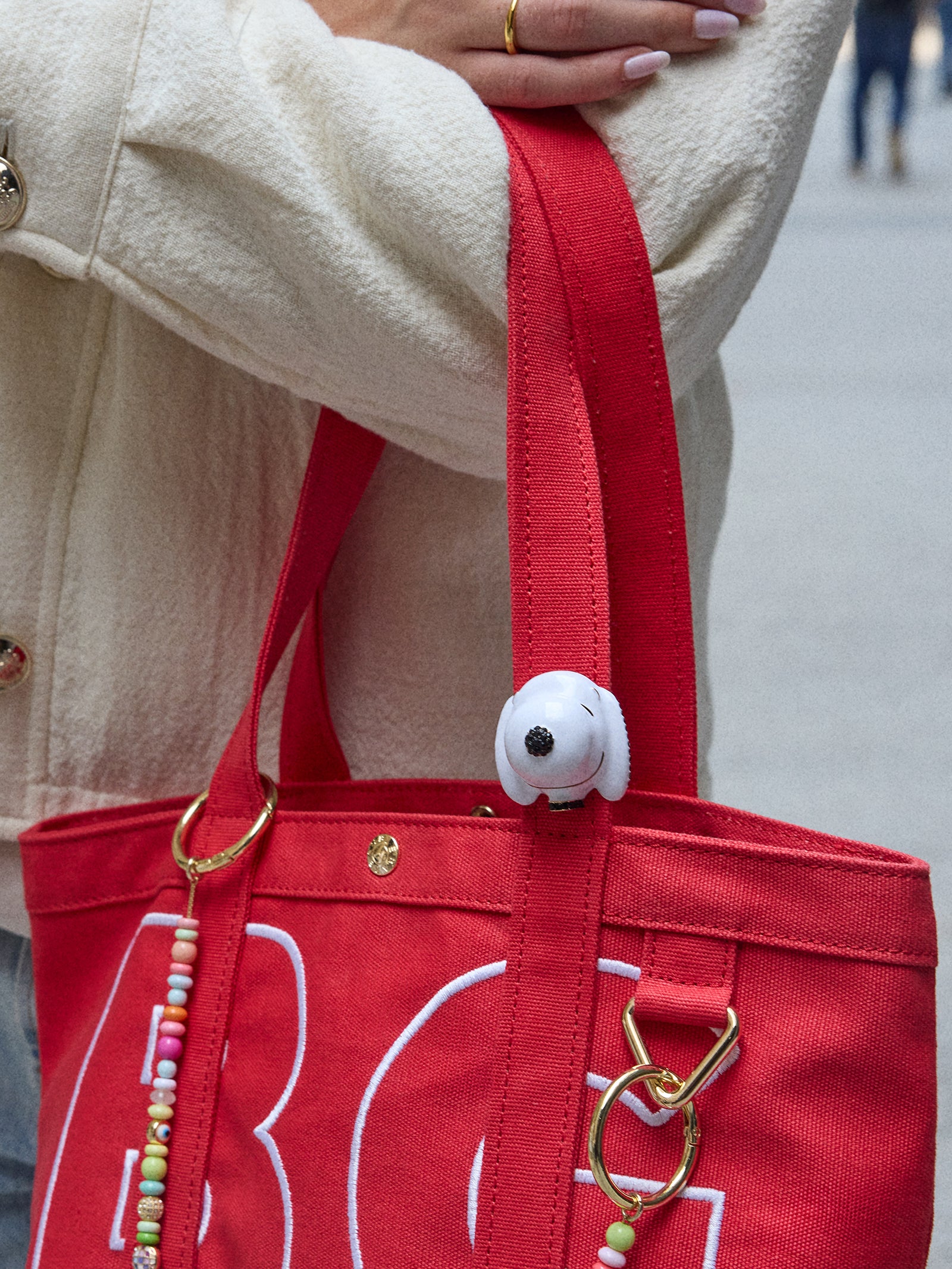 Peanuts Snoopy 3D Pin - Black/White - Image 2